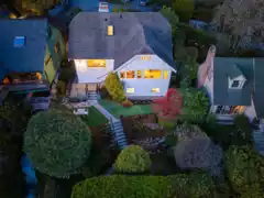 3260 Travers Avenue, West Vancouver, BC