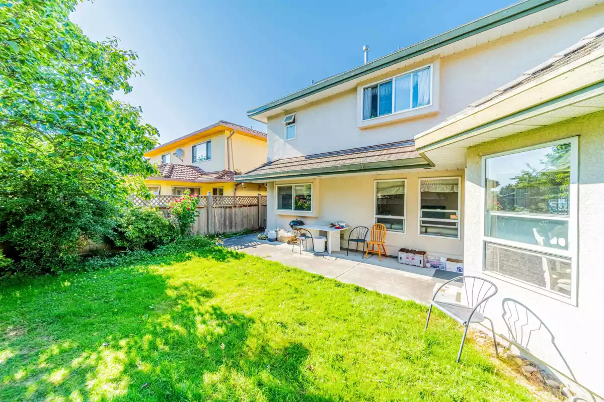 Powder Room Photo of 6660 Livingstone Place, Richmond, BC