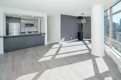 Kitchen Photo of 1402 1200 Alberni Street, Vancouver, BC