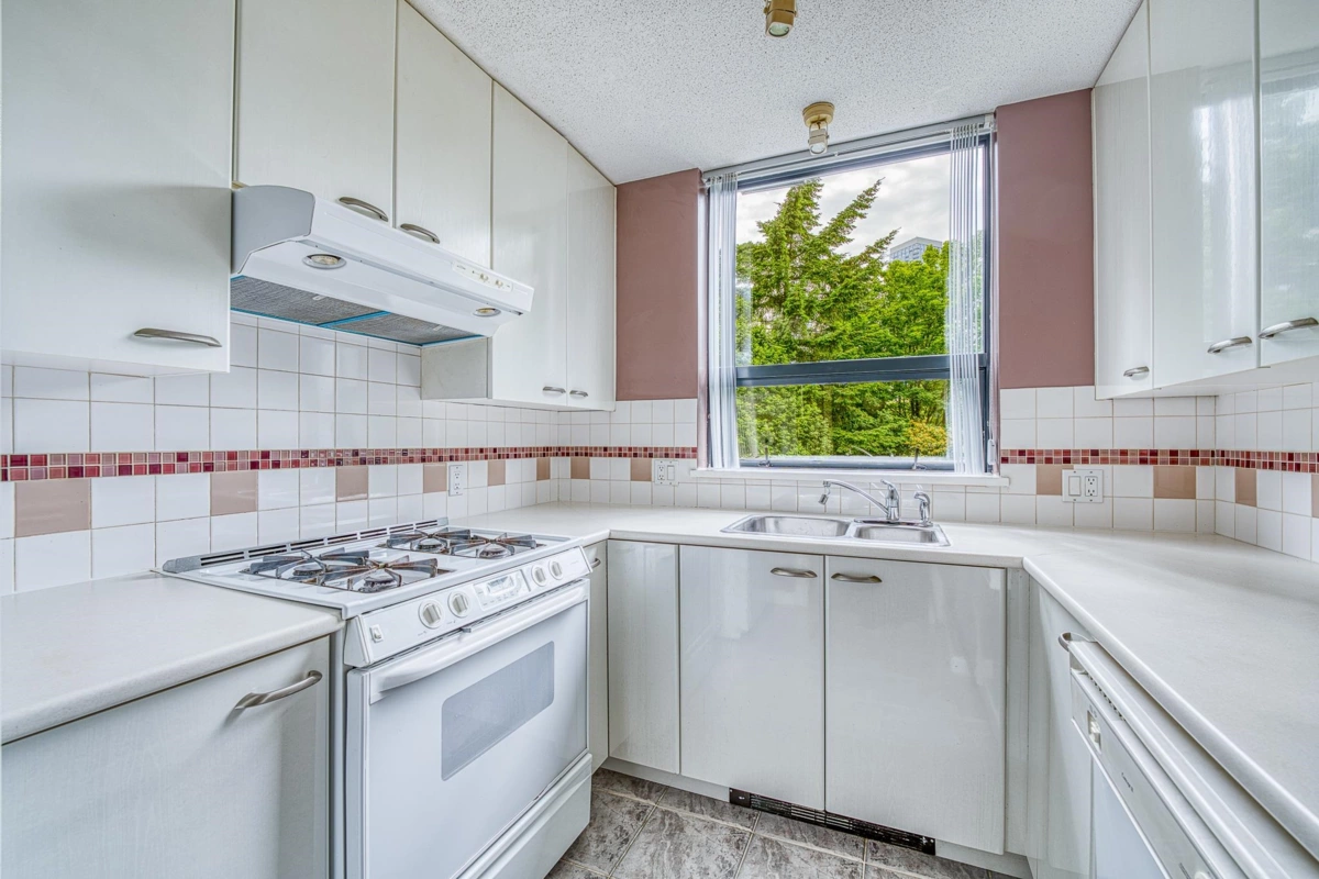 Pantry Photo of 206 4505 Hazel Street, Burnaby, BC