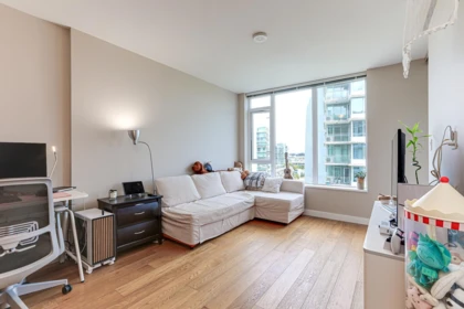 1001 6951 Elmbridge Way, Richmond, BC, Richmond — Apartment/Condo for sale