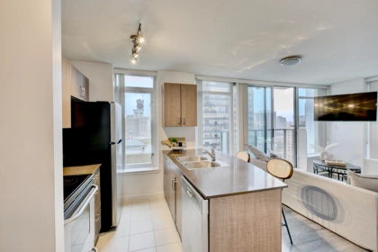 1505 610 Granville Street, Vancouver, BC