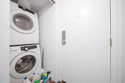 Laundry Room Photo of 2303 1188 Howe Street, Vancouver, BC