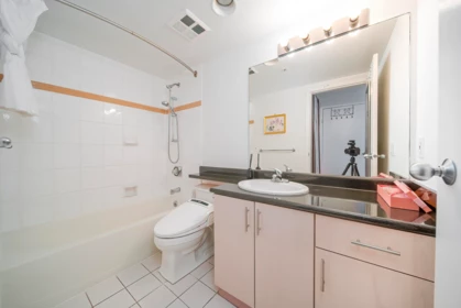 Powder Room Photo of 2303 1188 Howe Street, Vancouver, BC