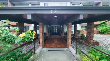 Outdoor Patio Photo of 107 620 Eighth Avenue, New Westminster, BC