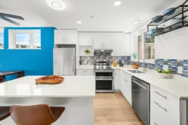 TH5 2137 Chesterfield Avenue, North Vancouver, BC