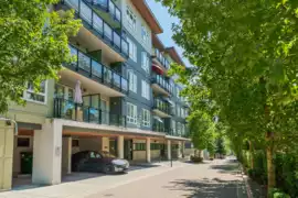 410 13919 Fraser Highway, Surrey, BC