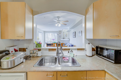 307 8495 Jellicoe Street, Vancouver, BC, Vancouver — Apartment/Condo for sale