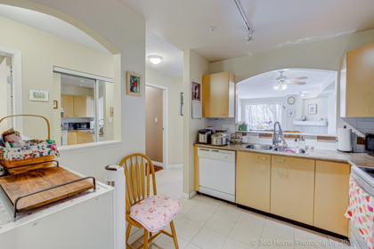 307 8495 Jellicoe Street, Vancouver, BC, Vancouver — Apartment/Condo for sale