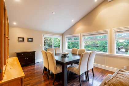 Kitchen Island Photo of 4640 Woodburn Road, West Vancouver, BC