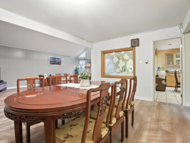 Breakfast Nook Photo of 6710 Radisson Street, Vancouver, BC