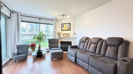 Breakfast Nook Photo of 236 5880 Dover Crescent, Richmond, BC