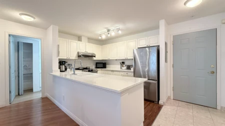 Kitchen Photo of 236 5880 Dover Crescent, Richmond, BC