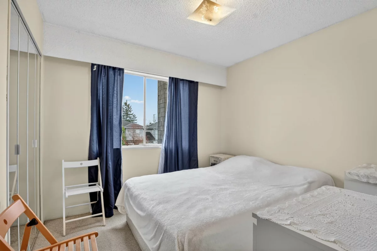 Bedroom 4 Photo of 7290 11th Avenue, Burnaby, BC