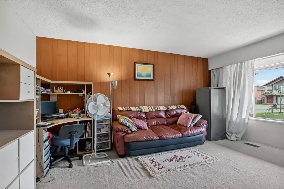 Family Room Photo of 7290 11th Avenue, Burnaby, BC