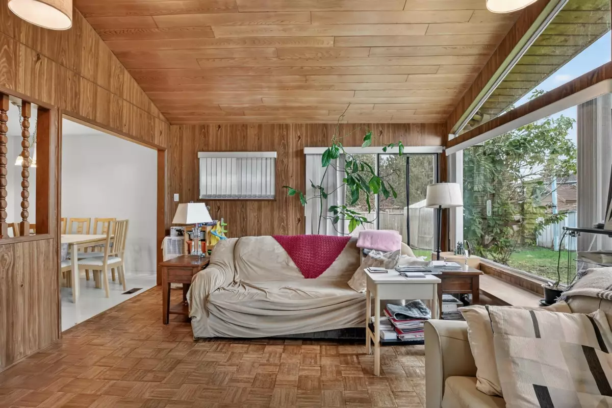 Kitchen Photo of 7290 11th Avenue, Burnaby, BC