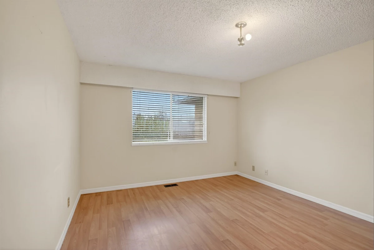 Mudroom Photo of 7290 11th Avenue, Burnaby, BC