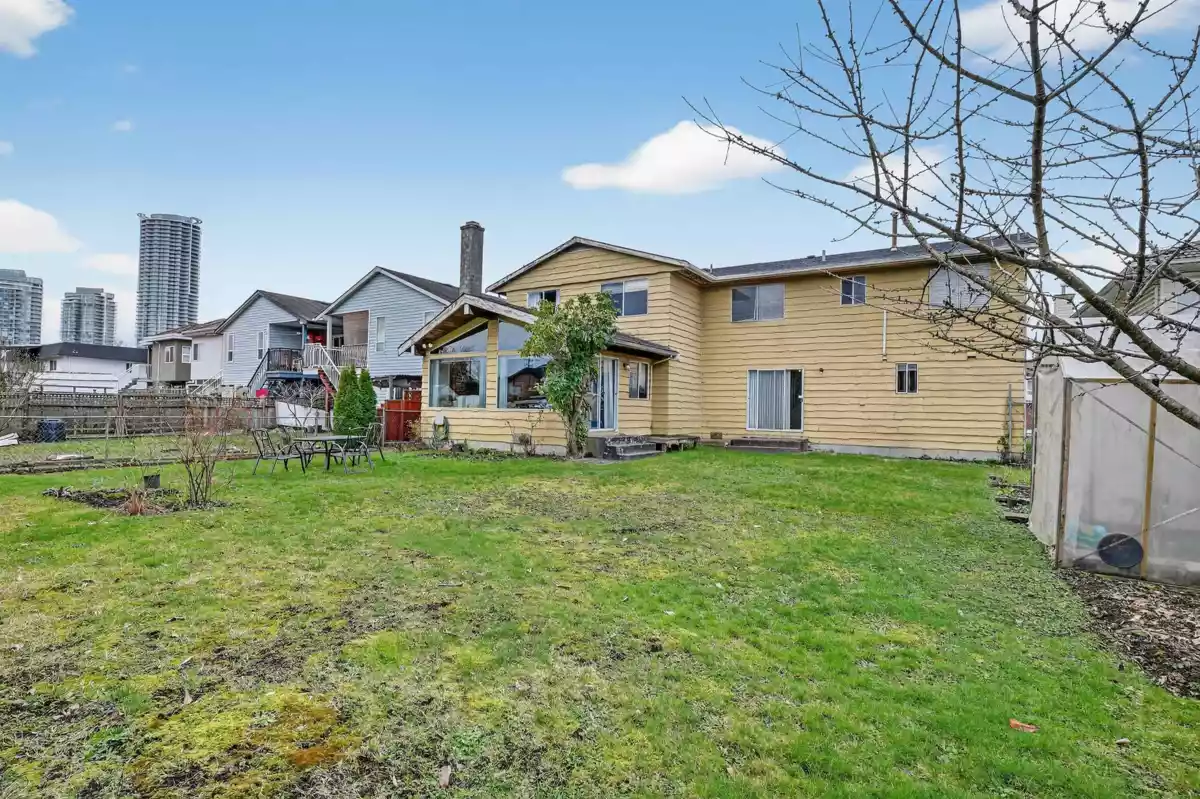 Outdoor Patio Photo of 7290 11th Avenue, Burnaby, BC