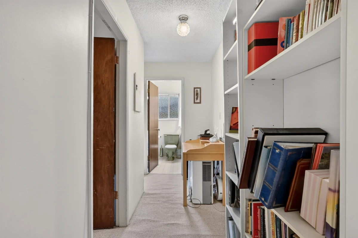 Primary Bathroom Photo of 7290 11th Avenue, Burnaby, BC