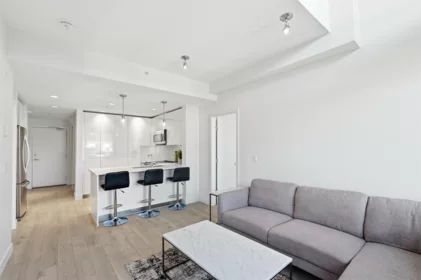 605 719 W 3rd Street, North Vancouver, BC, North Vancouver — Apartment/Condo for sale