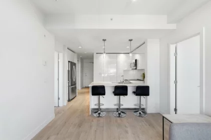 Kitchen Photo of 605 719 W 3rd Street, North Vancouver, BC