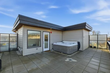 Laundry Room Photo of 605 719 W 3rd Street, North Vancouver, BC