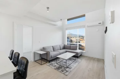 605 719 W 3rd Street, North Vancouver, BC, North Vancouver — Apartment/Condo for sale