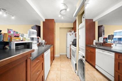 400 1455 Robson Street, Vancouver, BC, Vancouver — Apartment/Condo for sale