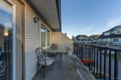 Guest Bathroom Photo of 1 8358 121a Street, Surrey, BC