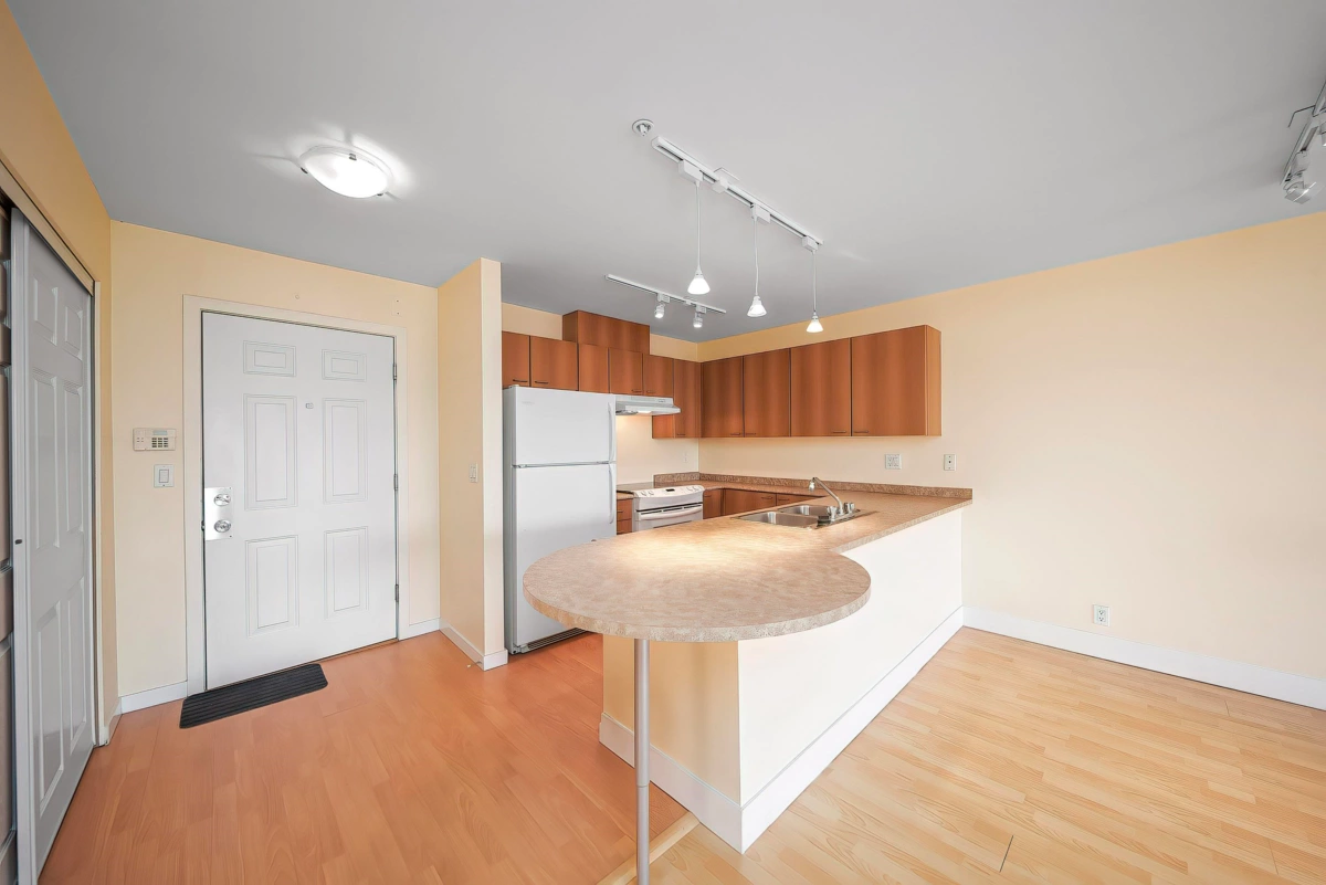 Pantry Photo of 416 12083 92a Avenue, Surrey, BC