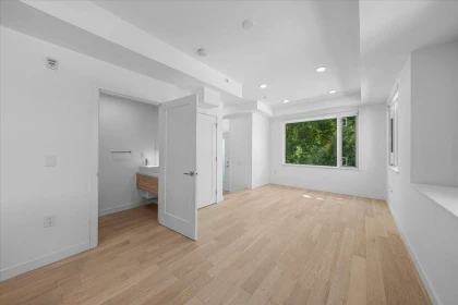 Kitchen Photo of 4110 Columbia Street, Vancouver, BC