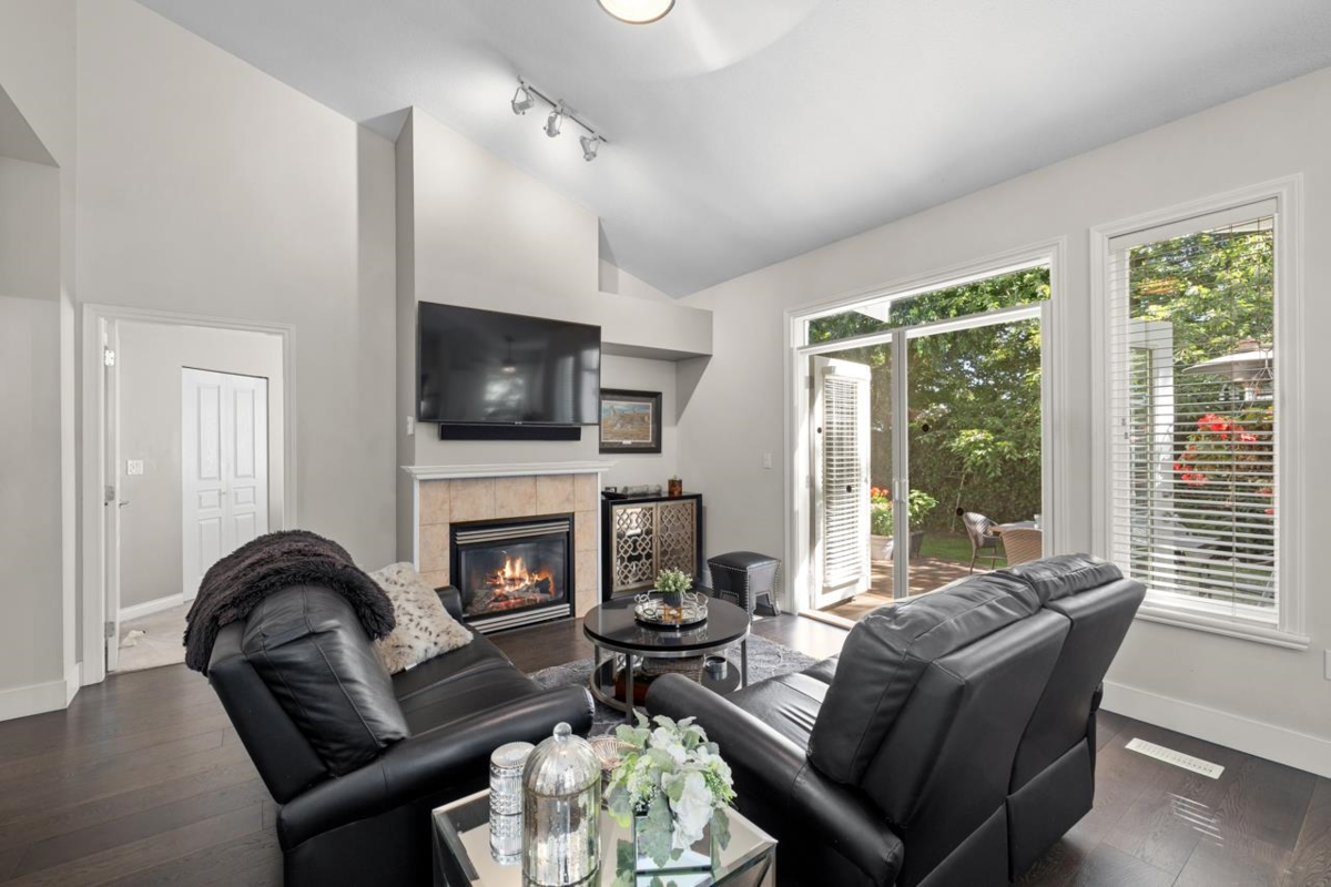 Bedroom 3 Photo of 101 3500 144 Street, Surrey, BC