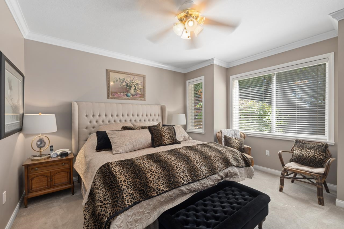 Powder Room Photo of 101 3500 144 Street, Surrey, BC