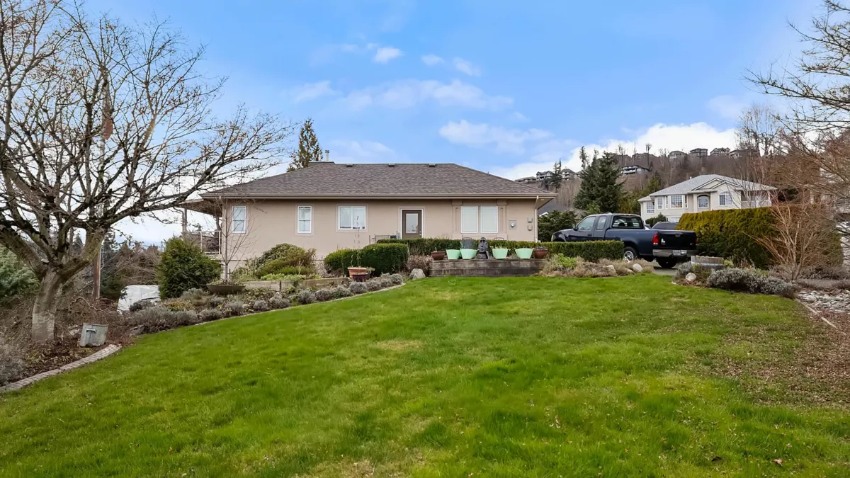 Garage Interior Photo of 36046 Spyglass Court, Abbotsford, BC