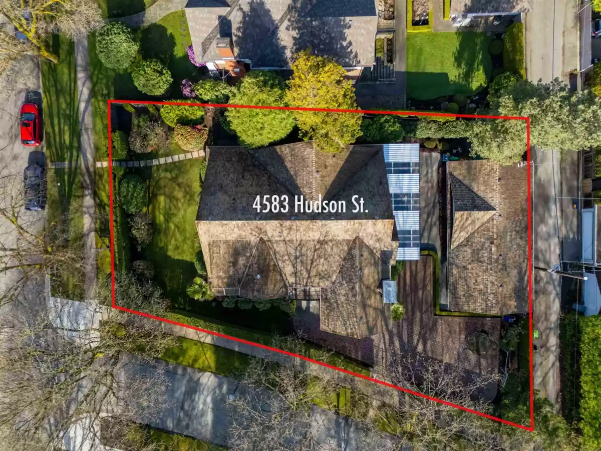 Walk-In Closet Photo of 4583 Hudson Street, Vancouver, BC