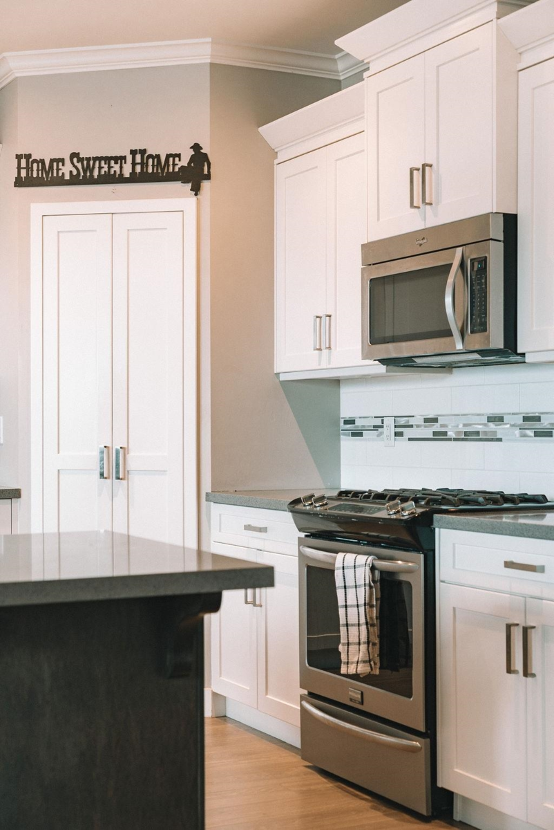 Breakfast Nook Photo of 10543 248 Street, Maple Ridge, BC