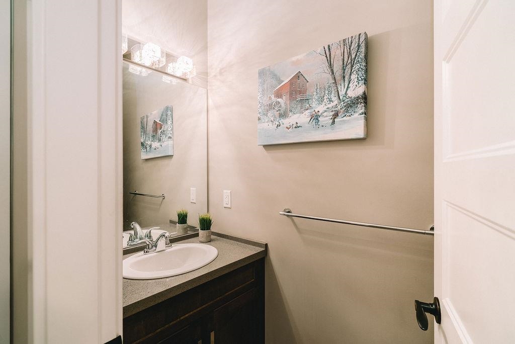 Powder Room Photo of 10543 248 Street, Maple Ridge, BC