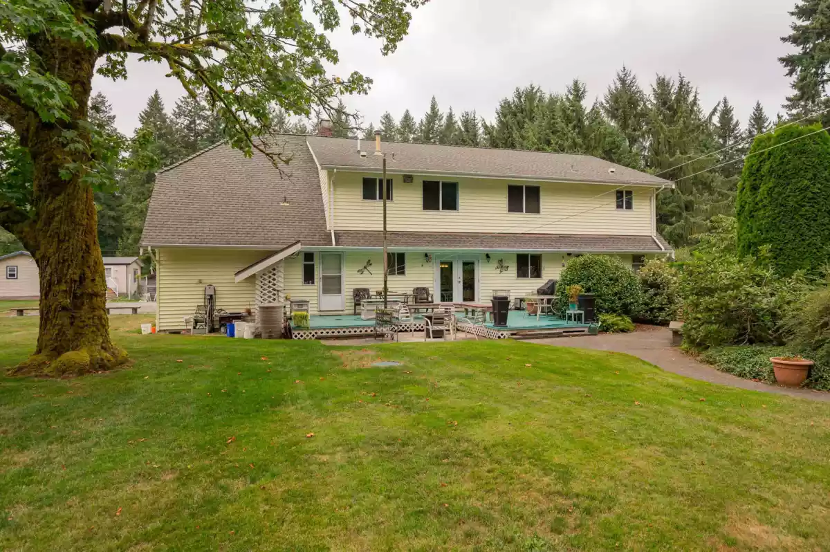 Backyard Photo of 2572 204 Street, Langley, BC