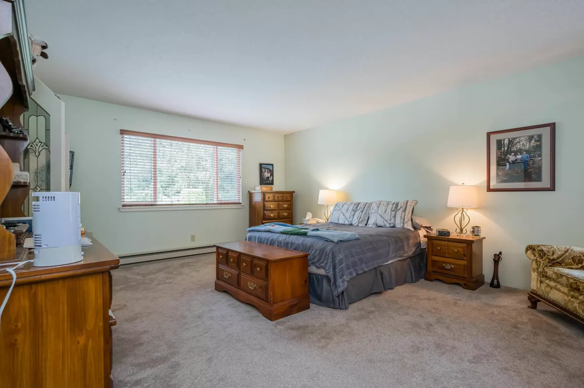Entry Foyer Photo of 2572 204 Street, Langley, BC