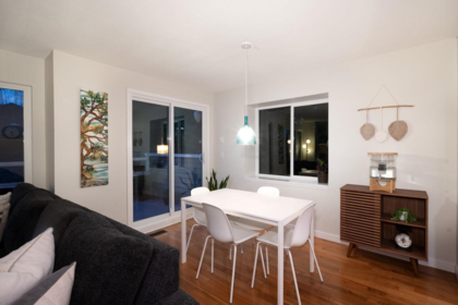 Kitchen Island Photo of 1 181 Ravine Drive, Port Moody, BC