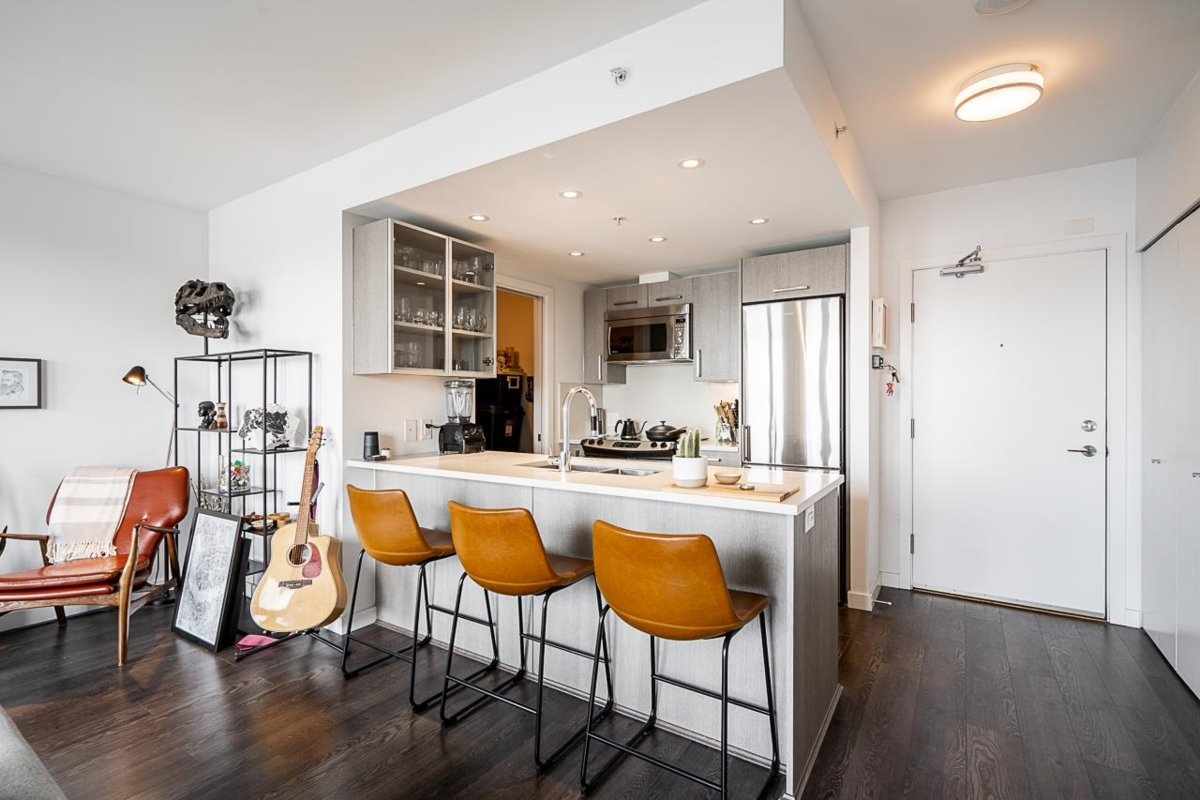 Kitchen Photo of 1110 933 E Hastings Street, Vancouver, BC