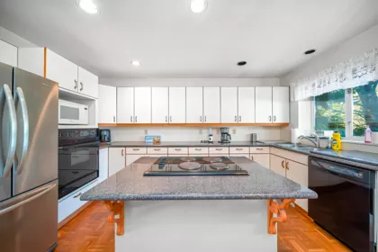 Breakfast Nook Photo of 4837 8a Avenue, Delta, BC