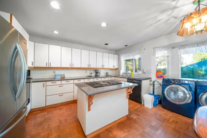Kitchen Photo of 4837 8a Avenue, Delta, BC