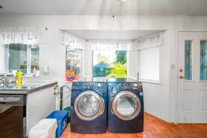 Laundry Room Photo of 4837 8a Avenue, Delta, BC