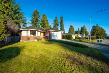 Swimming Pool Photo of 4837 8a Avenue, Delta, BC