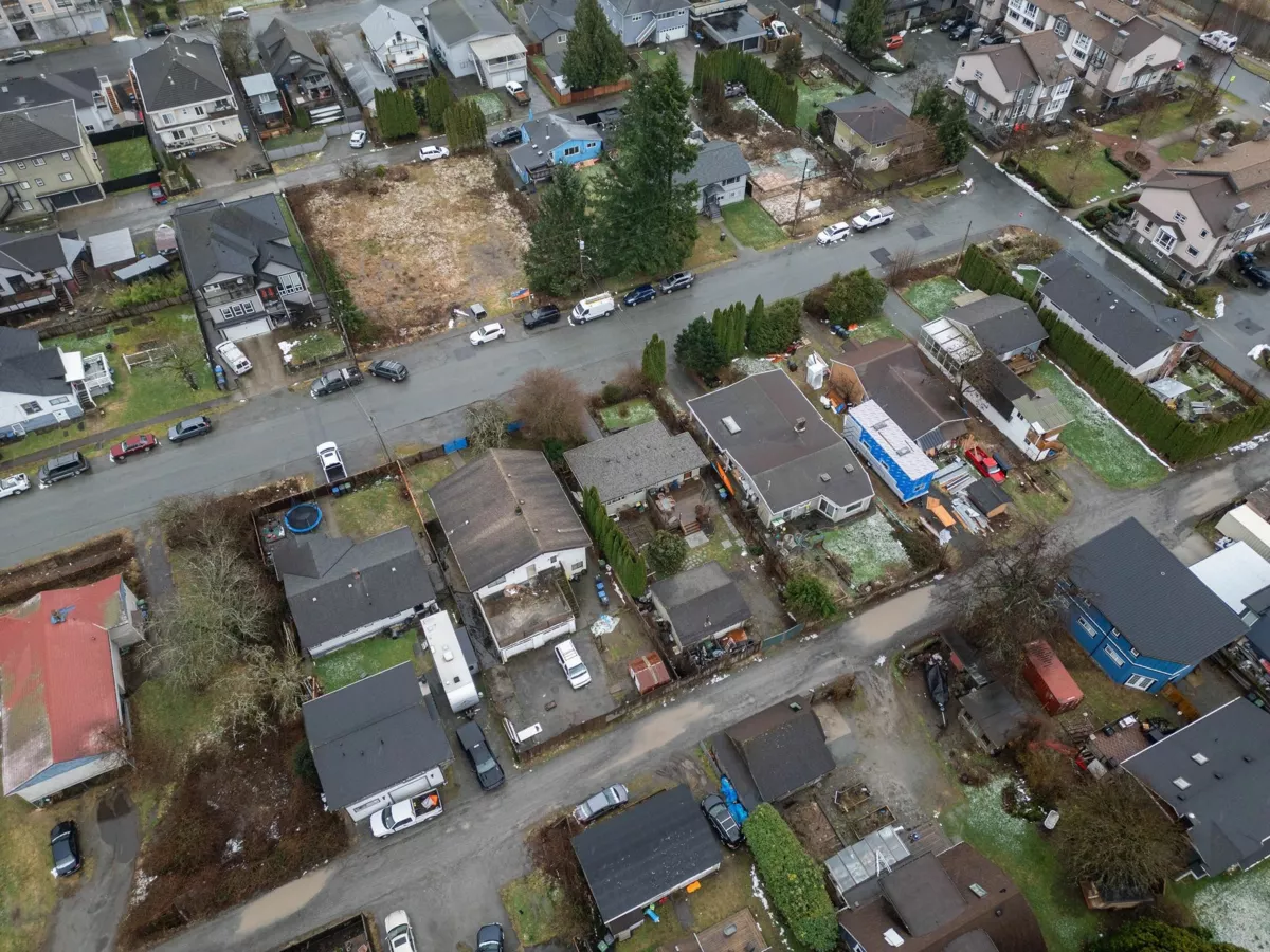 Garden / Landscaping Photo of 37963 Fourth Avenue, Squamish, BC