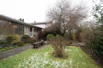 37963 Fourth Avenue, Squamish, BC, Squamish — Single Family Residence for sale