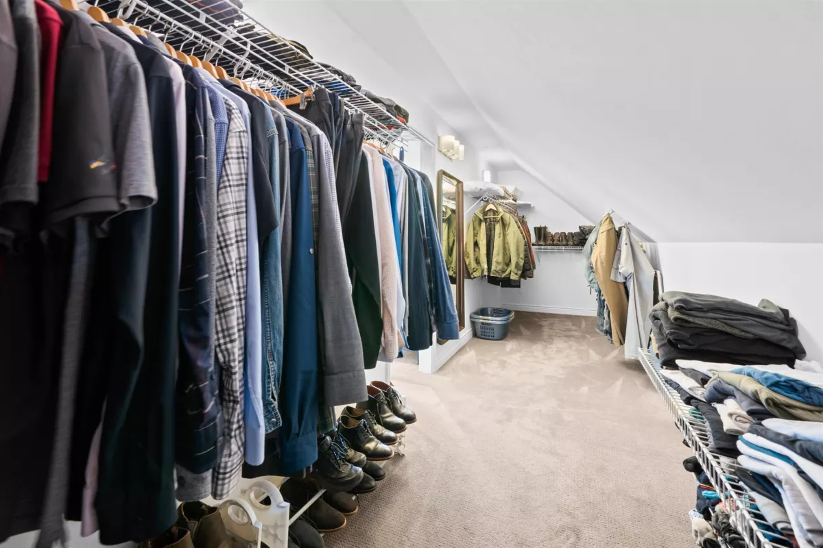 Staircase Photo of 4622 Cove Cliff Road, North Vancouver, BC