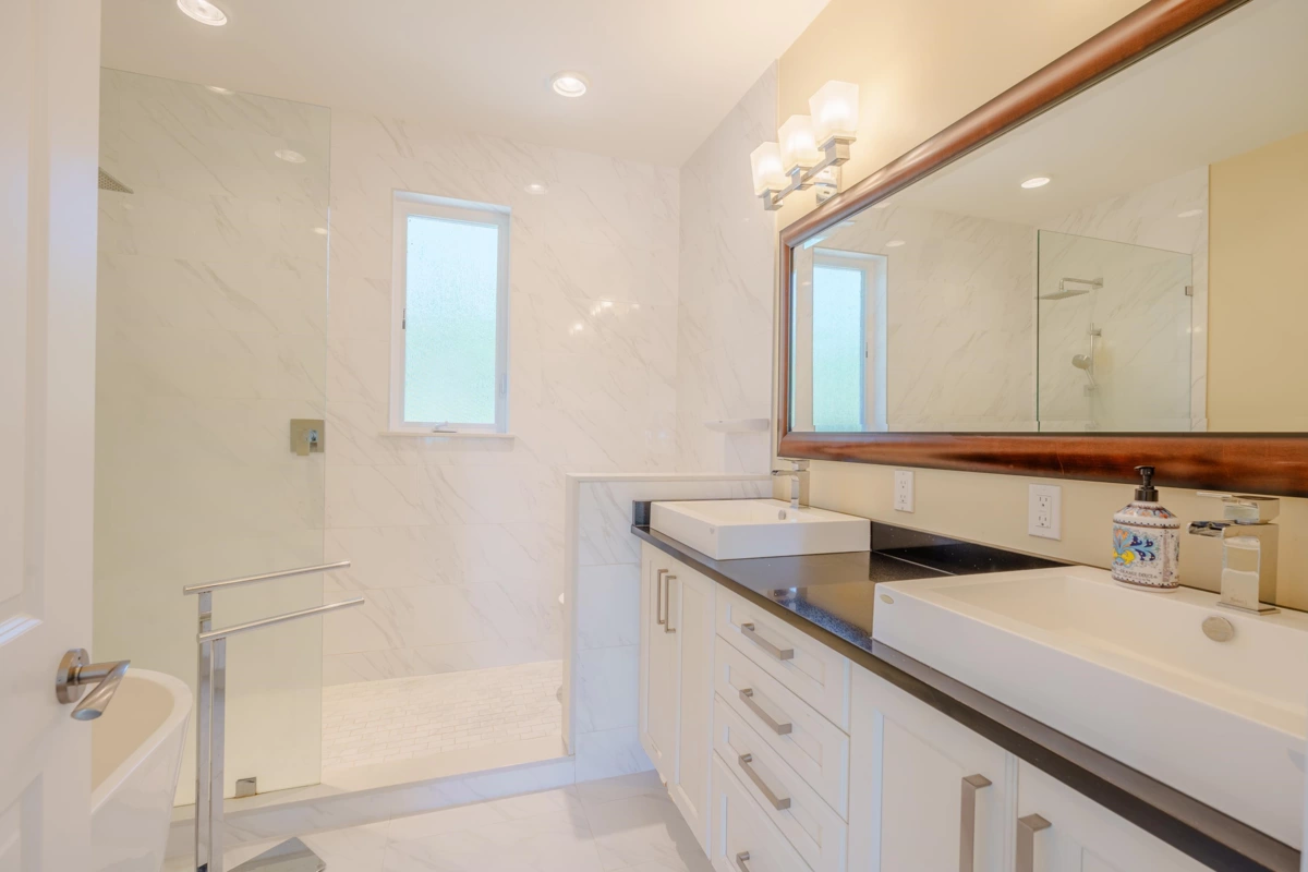 Front Yard Photo of 10825 Wood Bay Ridge Road, Halfmoon Bay, BC