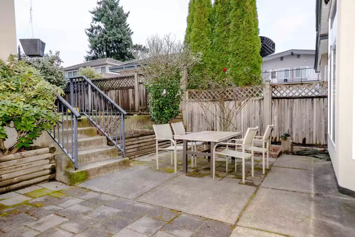 Hallway Photo of 4857 Victory Street, Burnaby, BC